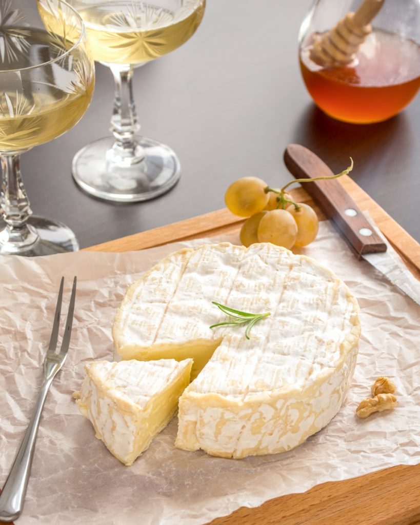 fromage, vin et miel, des aliments acidifiants